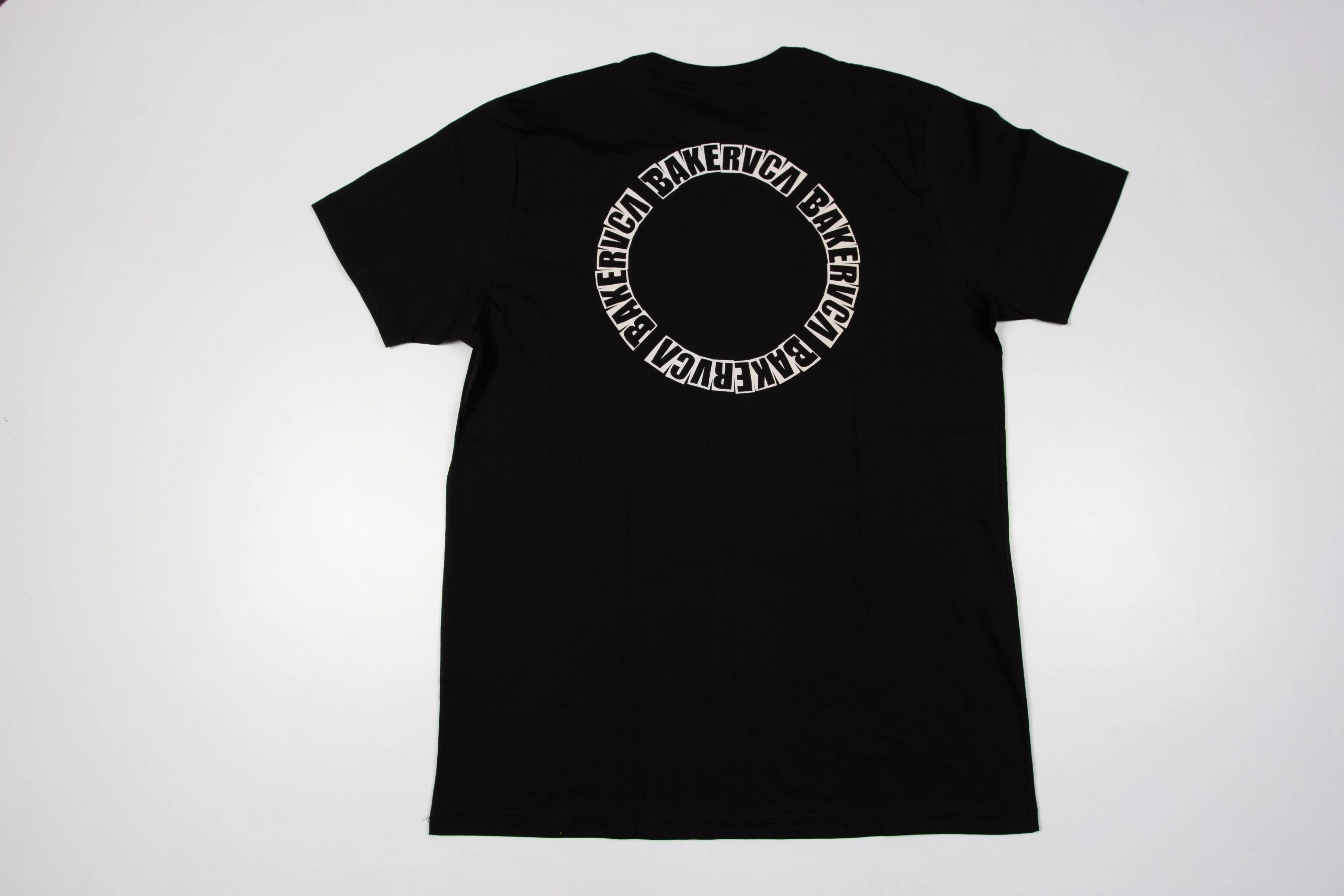 Camiseta Backer x RVCA - Preto