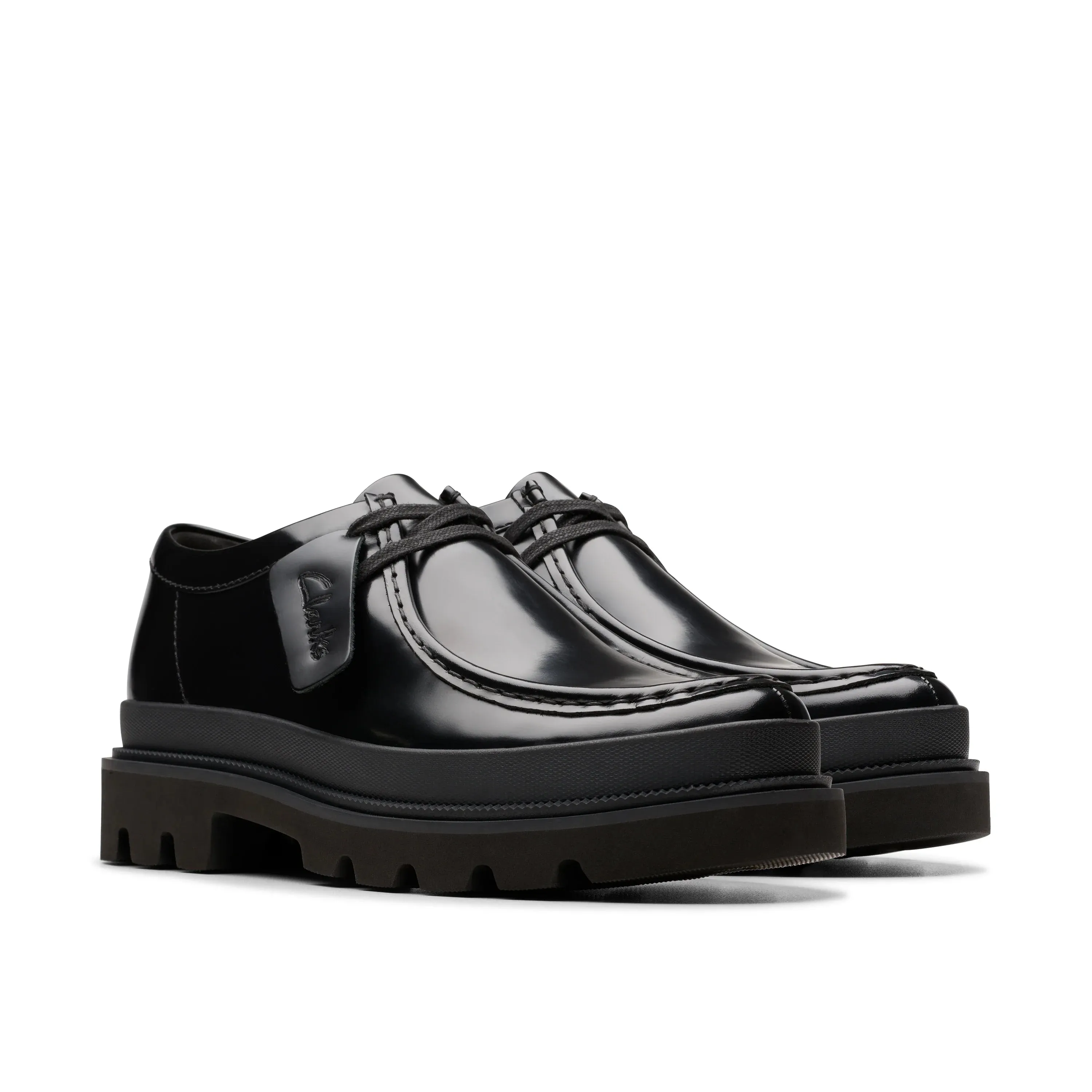 CLARKS | WALLABEE HOMBRE | BADELL SEAM BLACK HI SHINE LEATHER | NEGRO